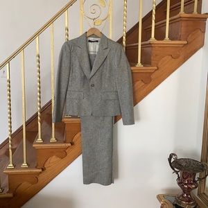Anne Klein size 6P pants suit